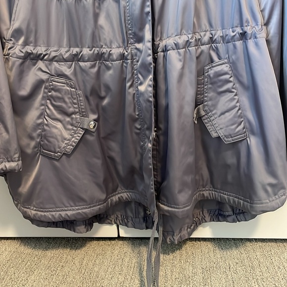 Lululemon caplet - Picture 3 of 5